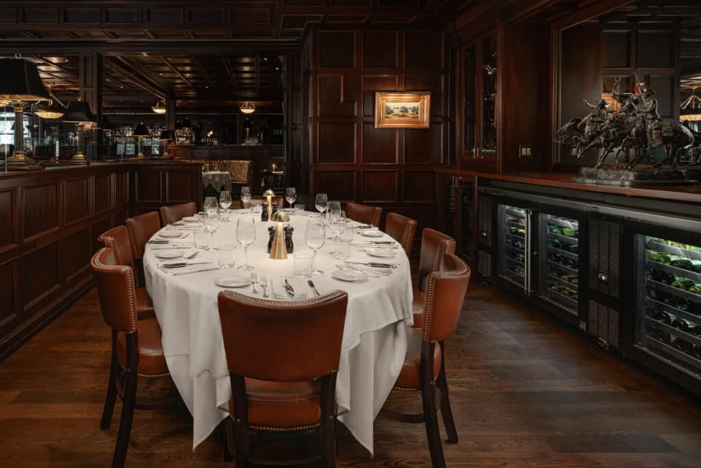 Wieczorna atmosfera w restauracji